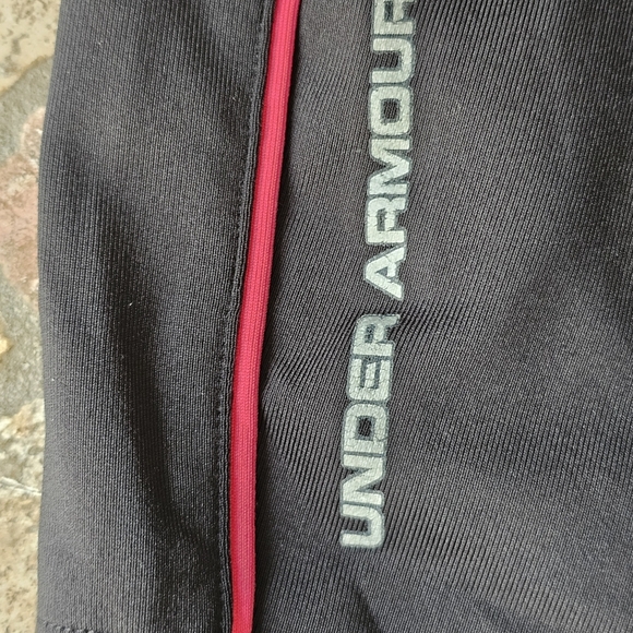 Under Armour HeatGear Running Shorts, Black and Pink And White, Size Small - Picture 4 of 9